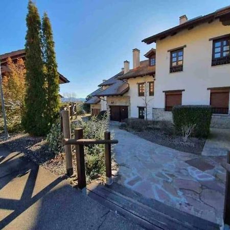 Un Encanto De Duplex Хака Экстерьер фото