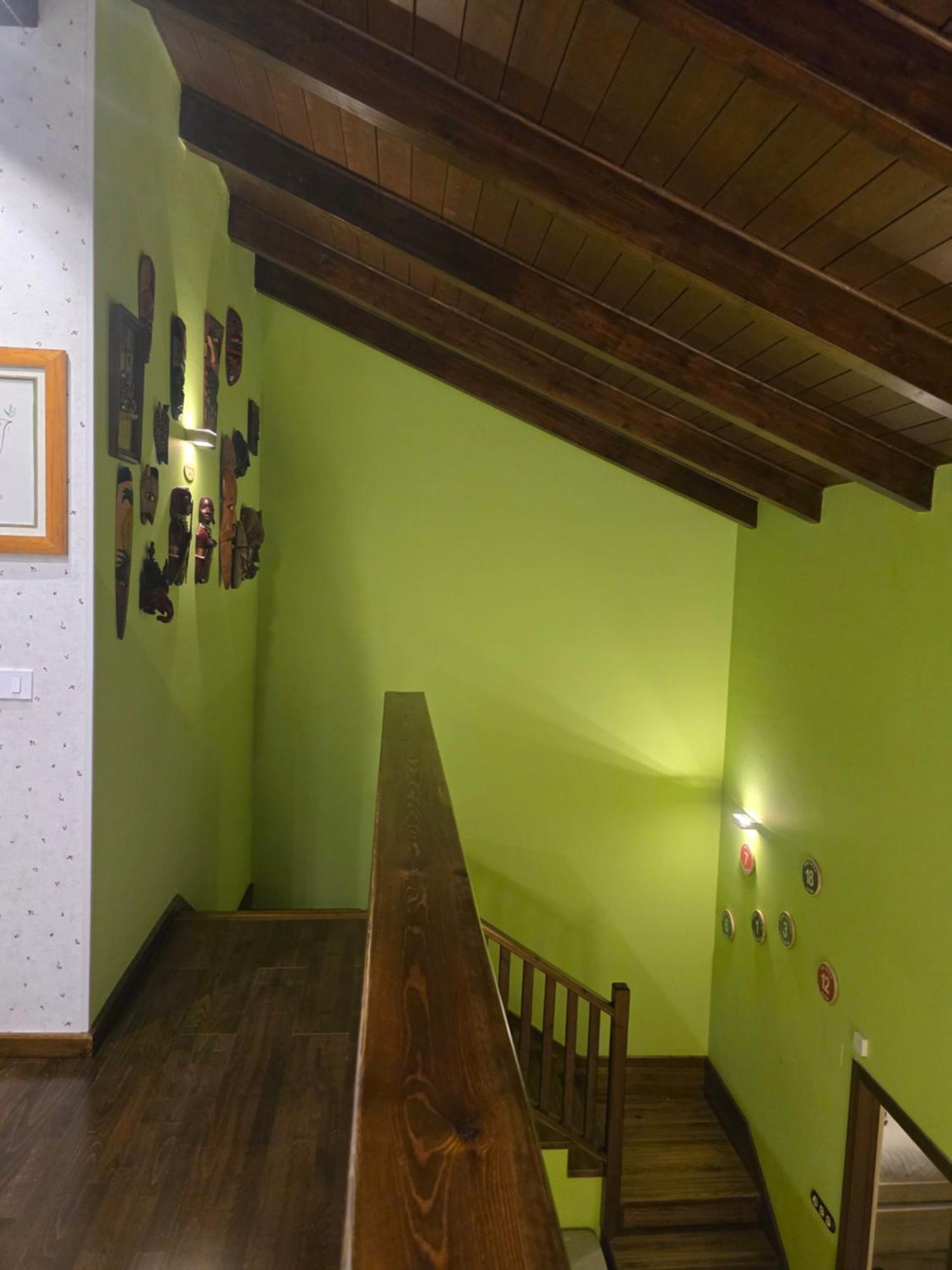 Un Encanto De Duplex Хака Экстерьер фото